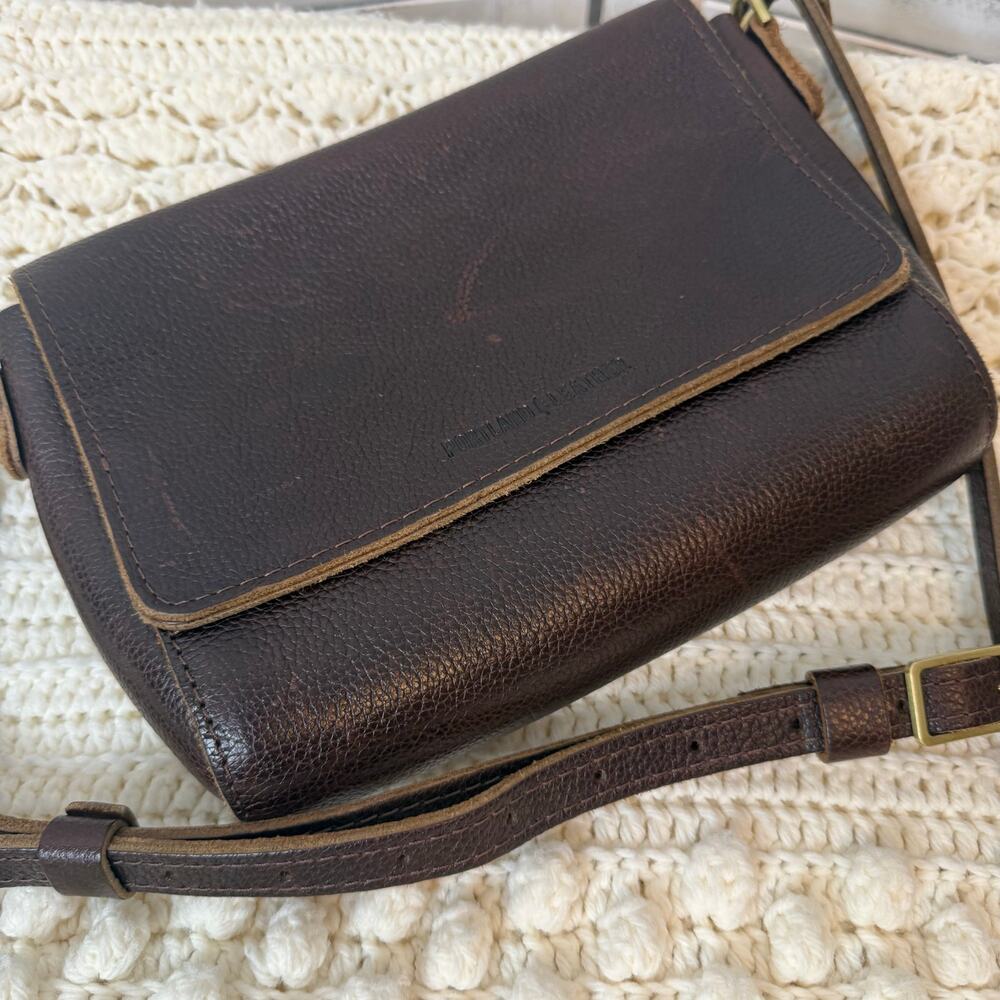 PORTLAND LEATHER GOODS Metro Crossbody Leather Shoulder Bag Medium Coldbrew Brn - Picture 4 of 16